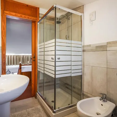 بيت للعطل Casa Con Giardino لا ماداّلينا